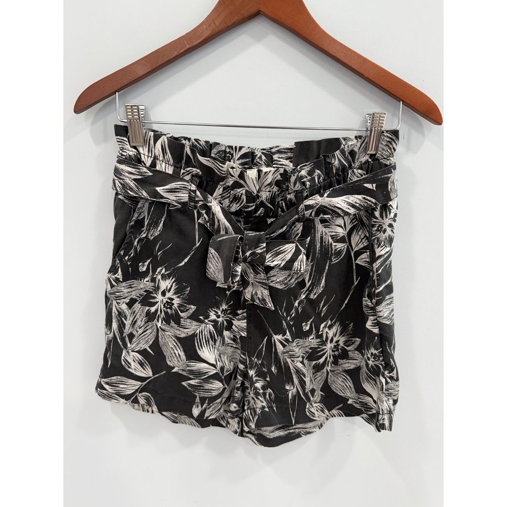 C&C California Black White Tropical Floral Paperbag Waist Shorts Small